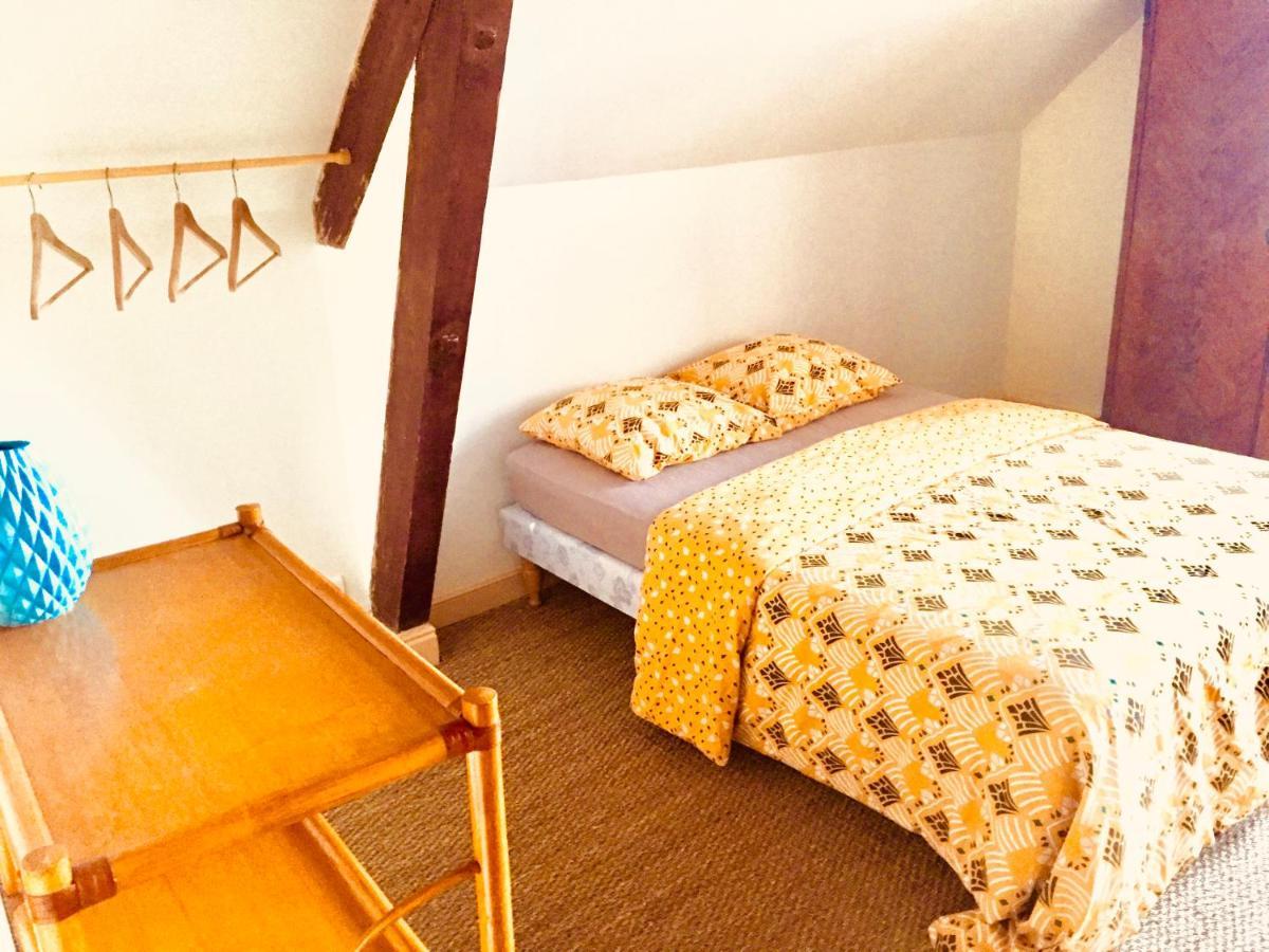 Chambres Chez L'Habitant Et Table D'Hotes Crocq "Le Vieil Hotel" Экстерьер фото